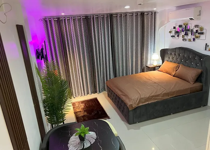 Modern Near Lrt, Moa & Star In Pasay Apartment