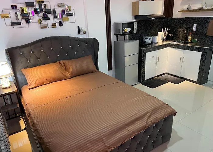 Modern Near Lrt, Moa & Star In Pasay *